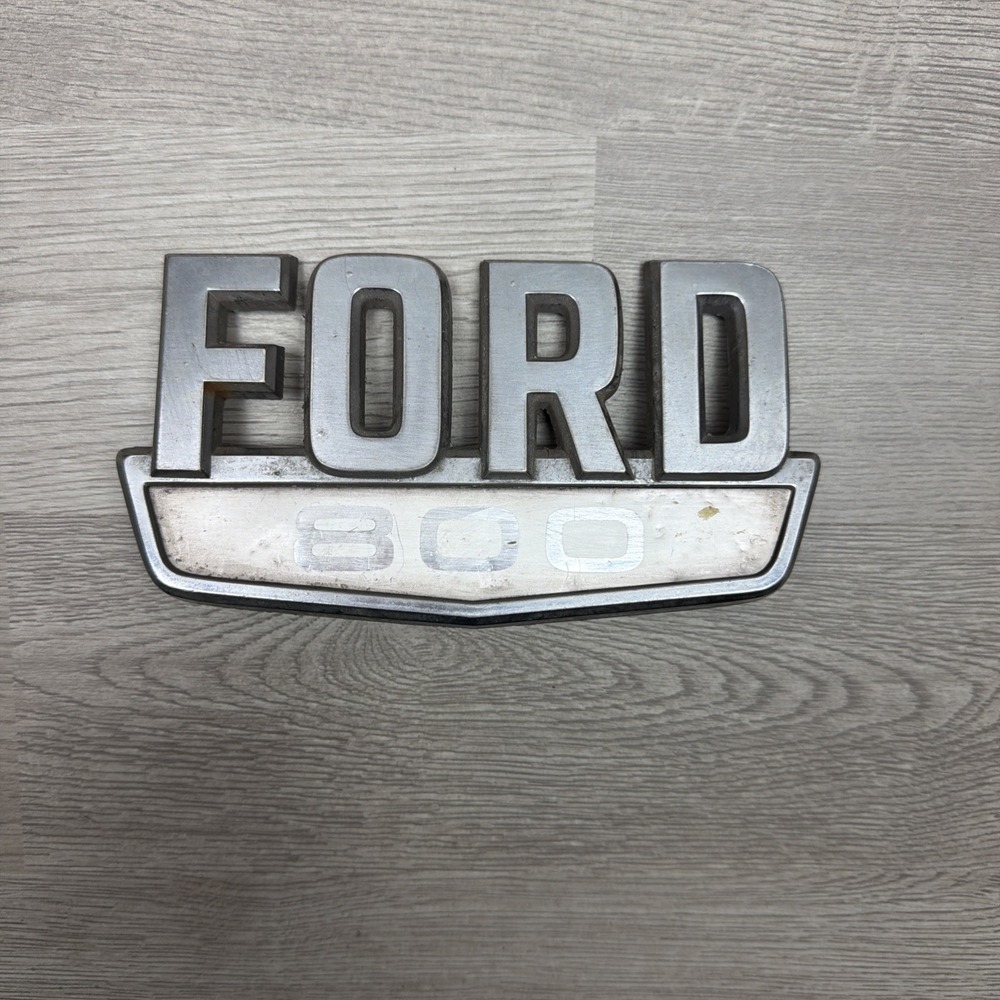 Vintage‎ OEM Genuine Ford 800 Emblem DOHB-80020A68-A